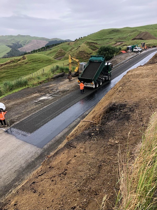 Kairakau road opens one lane